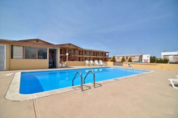 MAGNUSON HOTEL ADOBE INN (Holbrook)